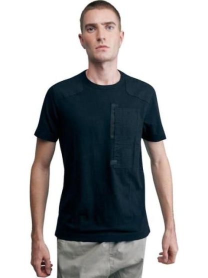 PLAYERA CABALLERO NEGRO HARD SODA